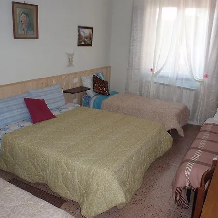 A Casa Doina Tower بيزا