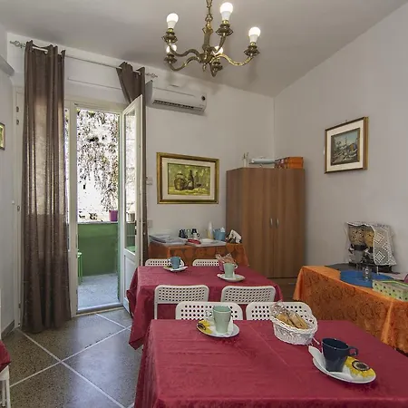 A Casa Doina Tower بيت ضيافة