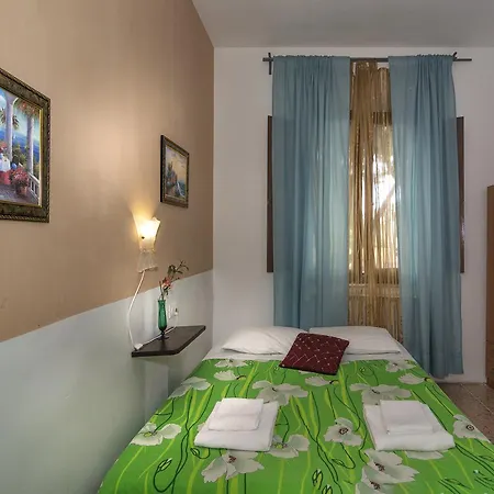 A Casa Doina Tower بيت ضيافة بيزا