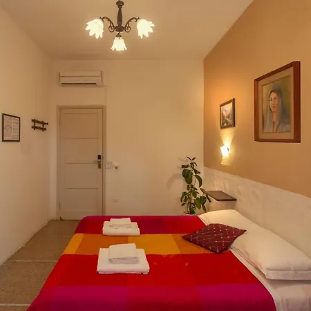 A Casa Doina Tower بيت ضيافة