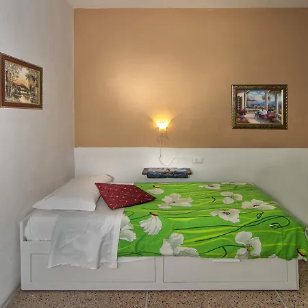 A Casa Doina Tower بيزا