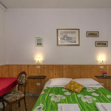 A Casa Doina Tower بيت ضيافة 5*